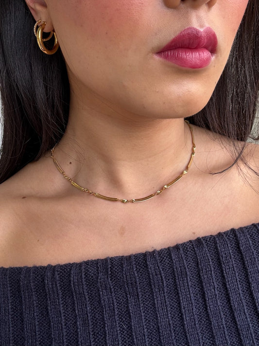 Twisted Herringbone Chain