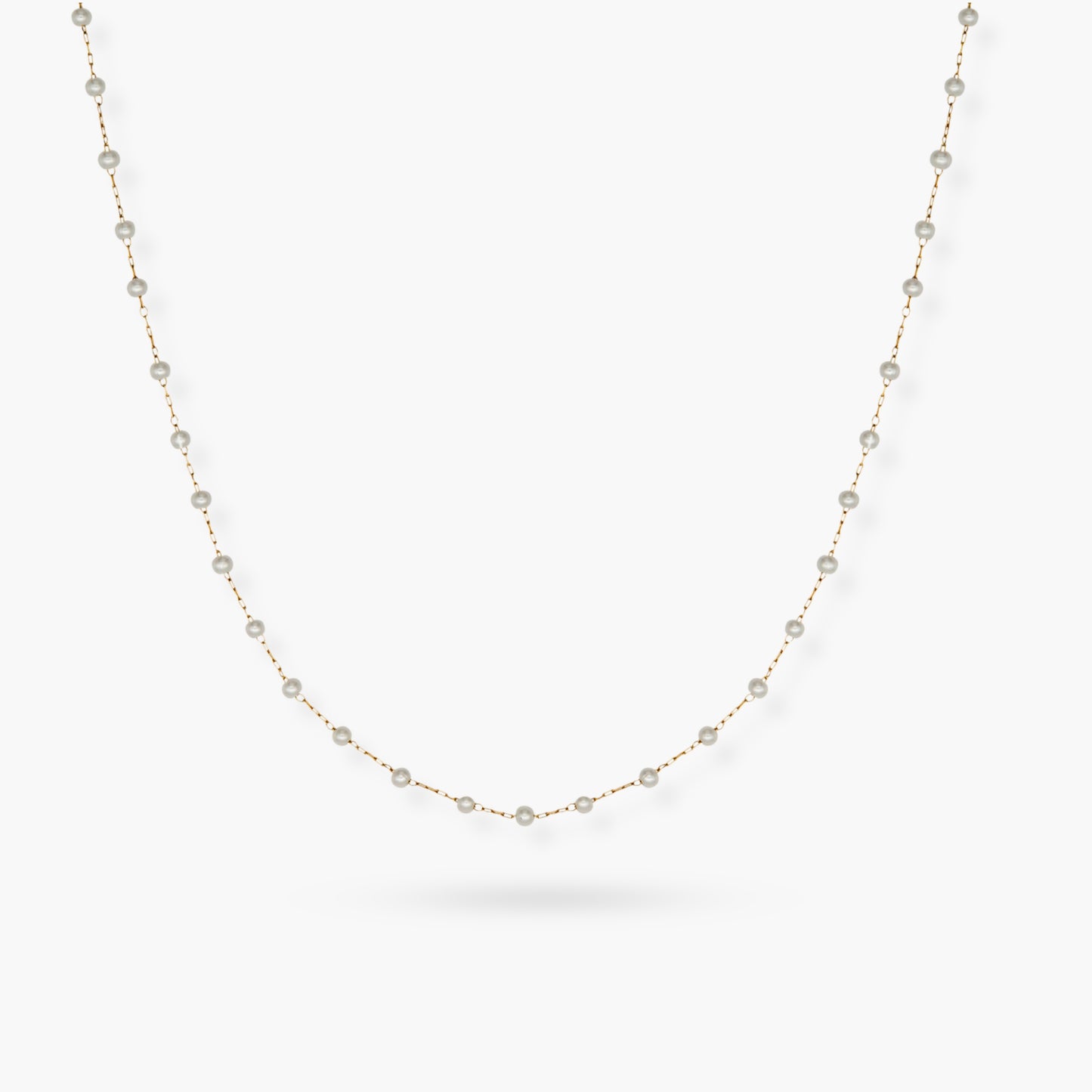 Dainty Pearl Short GG Necklace