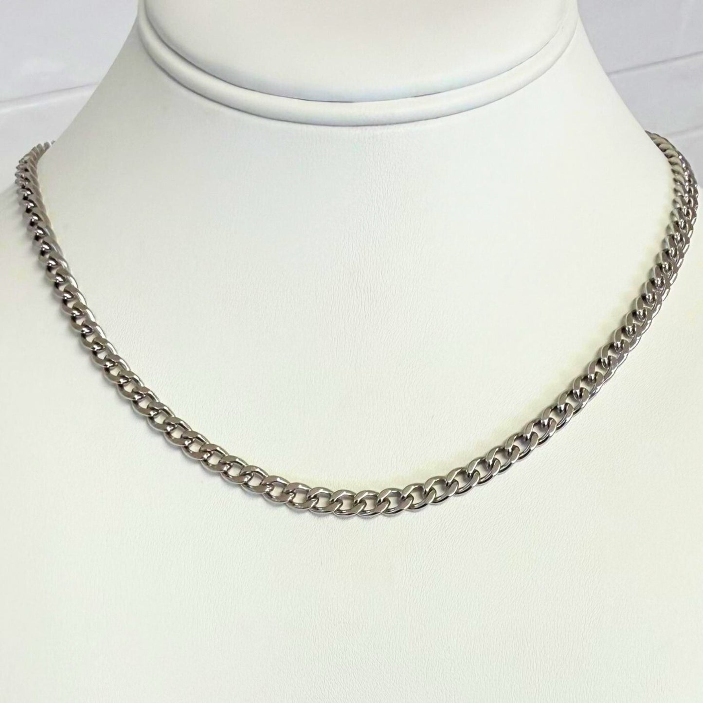 The Figaro Silver Necklace