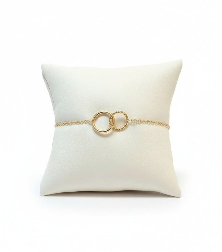 The Linked Circle Gold Bracelet