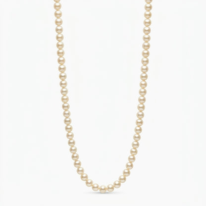 Small Pearly Necklace