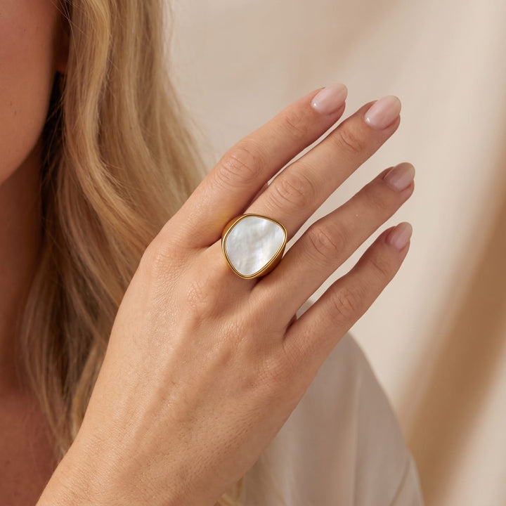 The Mother of Pearl Gold Ring