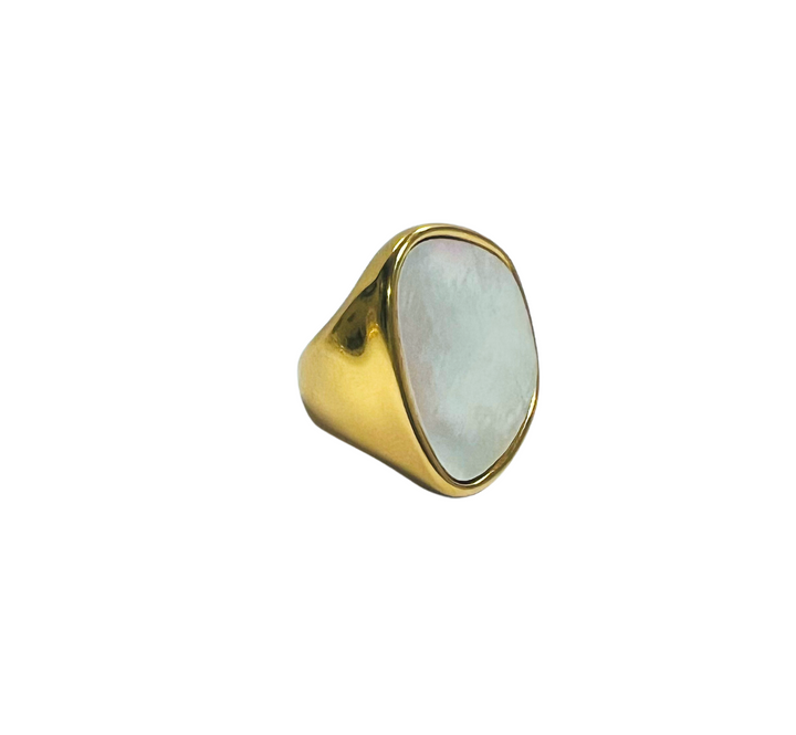 The Mother of Pearl Gold Ring