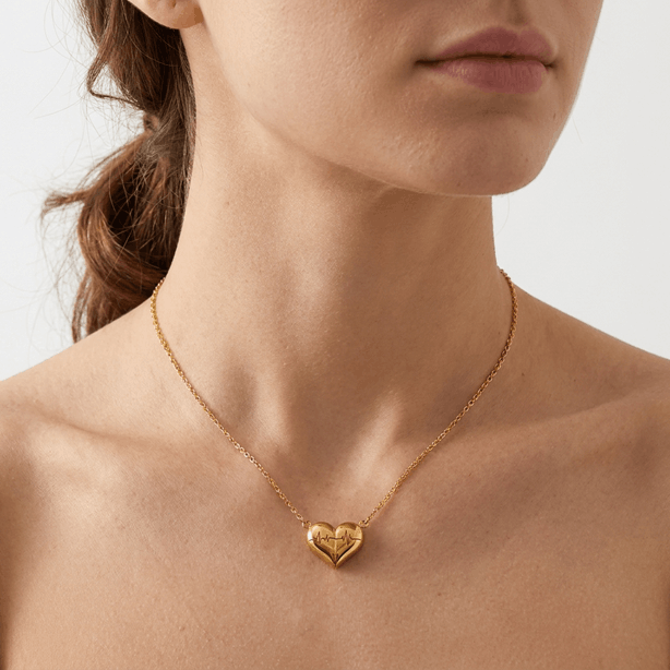 The Heartbeat Puff Gold Necklace