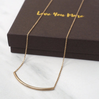 The Subtle Smile Necklace