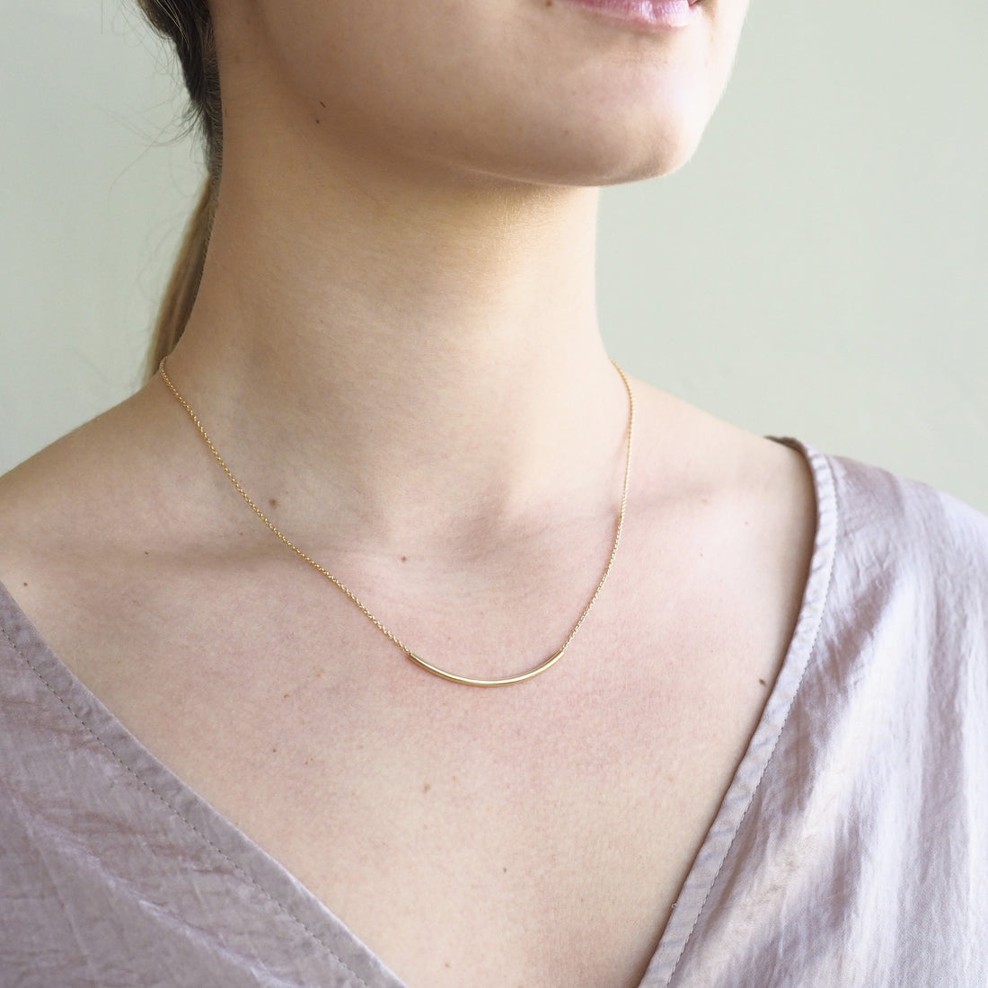 The Subtle Smile Necklace