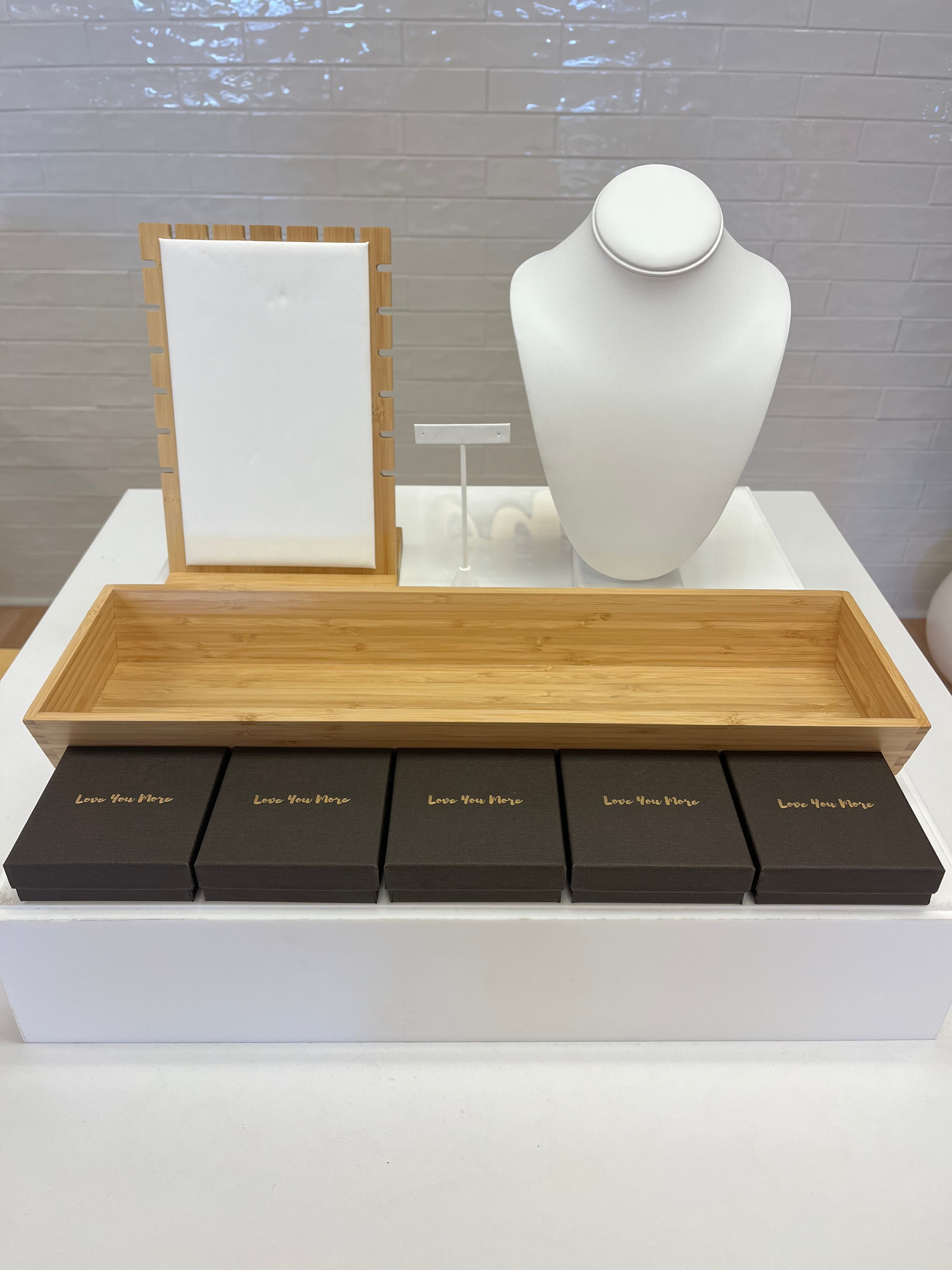 Empty Display 