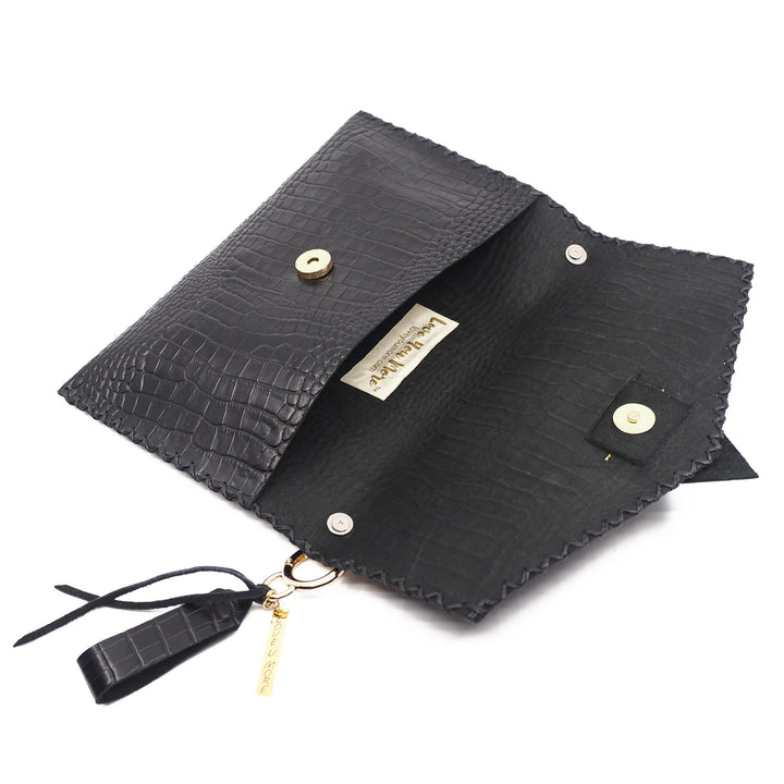 The Saint Denis Clutch