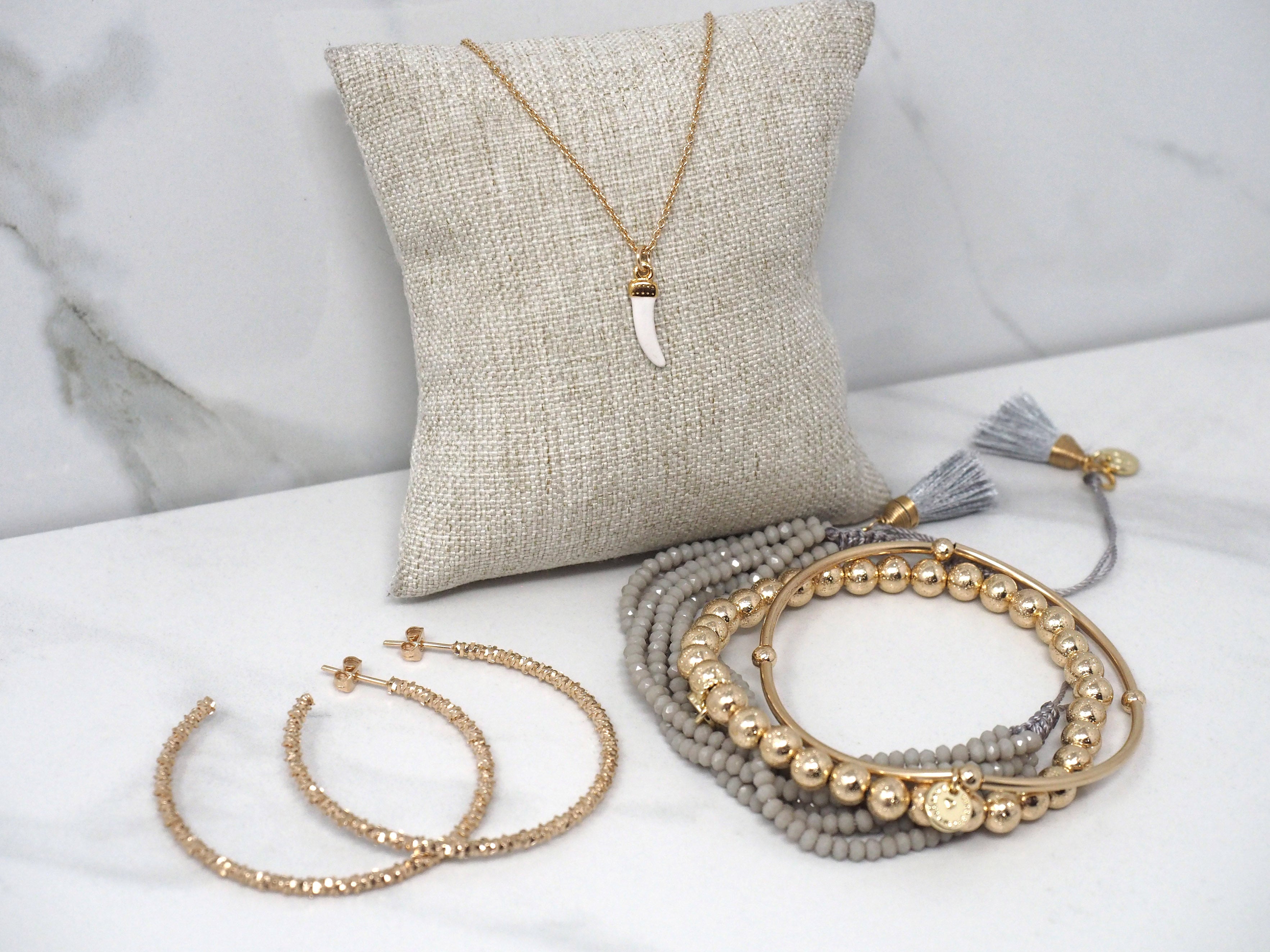 White Horn Necklace